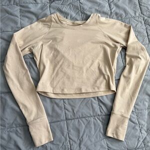 Fleo Cream Foundation Crop Long Sleeve